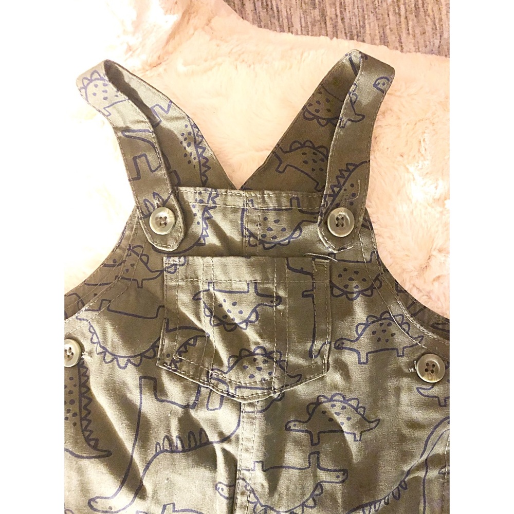 Carter’s Toddler Boy dinosaur overalls 🦕🖤
